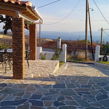 Σπίτι Στο Βουνό Αλλά Μια Ανάσα Από Τη Θάλασσα Villa Paleochori Exteriör bild