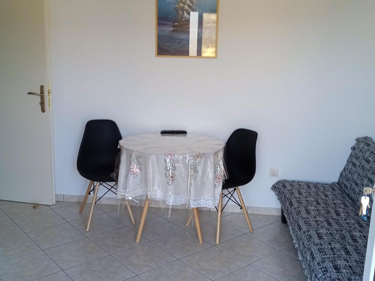 Σπίτι Στο Βουνό Αλλά Μια Ανάσα Από Τη Θάλασσα Villa Paleochori Exteriör bild