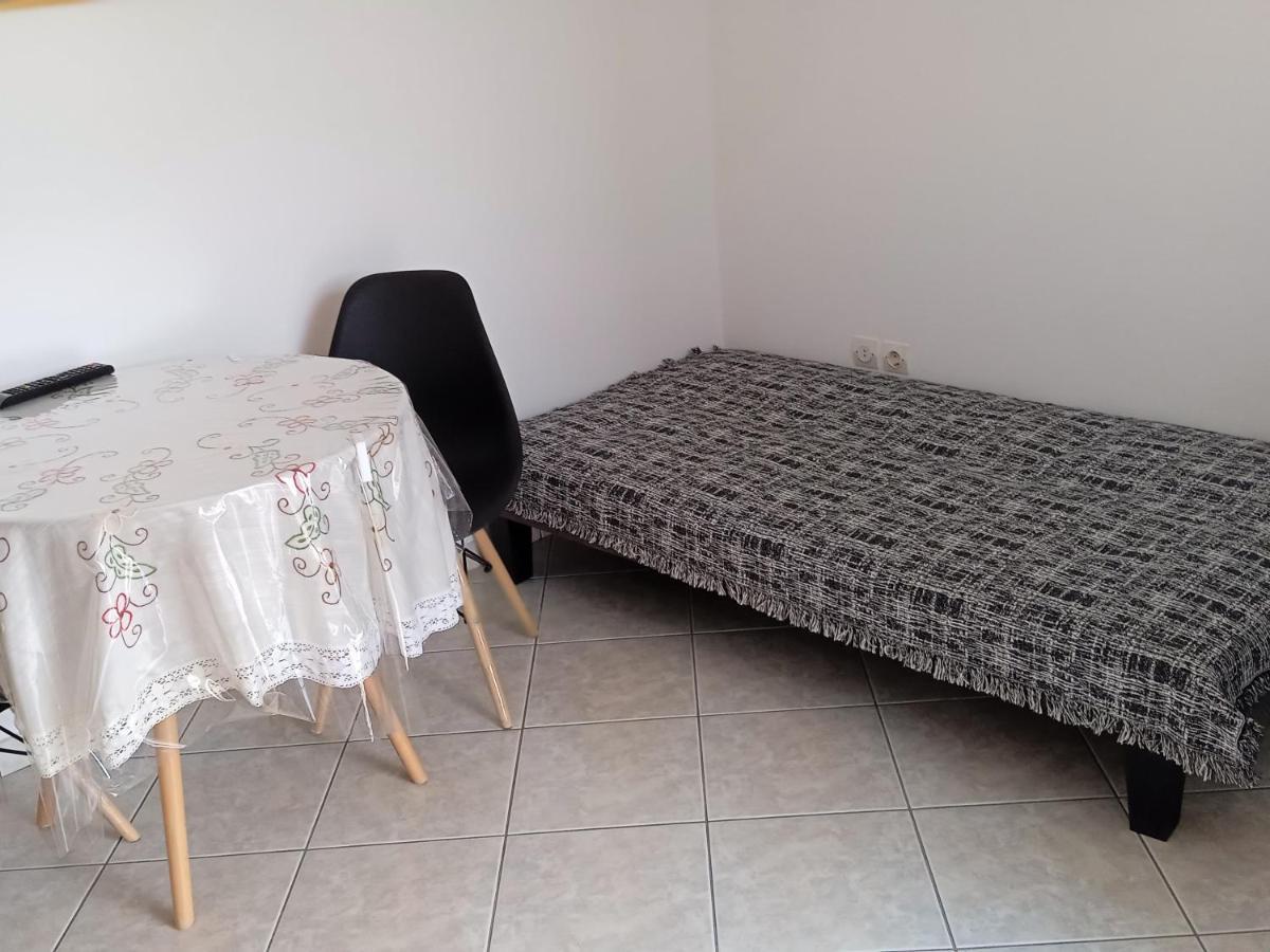 Σπίτι Στο Βουνό Αλλά Μια Ανάσα Από Τη Θάλασσα Villa Paleochori Exteriör bild
