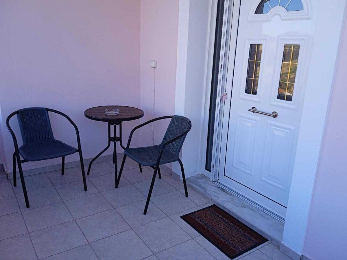 Σπίτι Στο Βουνό Αλλά Μια Ανάσα Από Τη Θάλασσα Villa Paleochori Exteriör bild